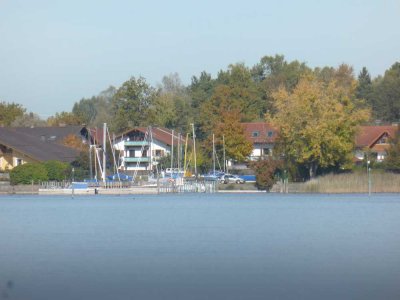 Landhaus mit schönem Blick über den Chiemsee bis zu den Alpen
