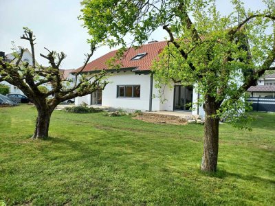 Einfamilienhaus mit großem Garten in ruhiger Lage in Wertingen