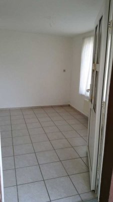 Gepflegte 2-Zimmer Erdgeschosswohnung in Alt Tucheband