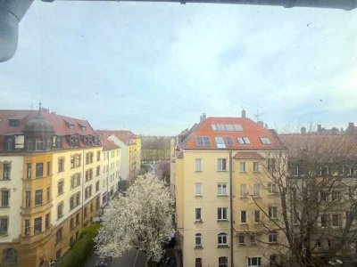 Unausgebauter Dachboden mit Lift, gute Wohnlage nahe Rosenaupark, 90429 Nürnberg