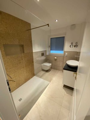 Wunderschön und außergewöhnlich. 2 Zi. EG- Wohnung in Teublitz nach Kernsanierung neu zu vermieten