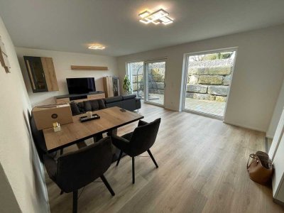 Hoch- und neuwertige 2-Zimmer Wohnung mit großer Terrasse in Gäufelden
