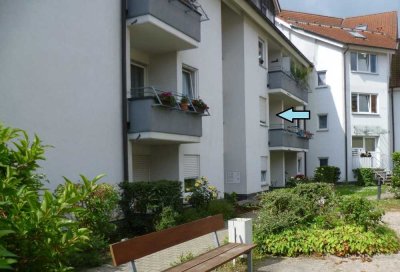 1 Zi-Wohnung (teilmöbliert) mit Balkon und TG-Platz