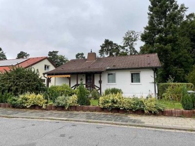 Einfamilienhaus in Fertigbauweise mit 2 Einliegerwohnungen