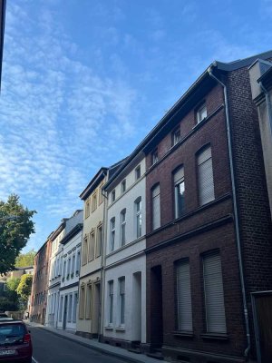 Stadthaus mit Potential in Mönchengladbach - 1-2 Familienhaus