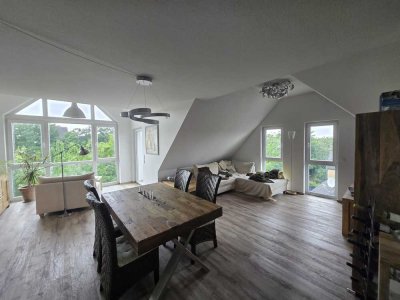Barrierefreie Dachgeschosswohnung mit Wasserblick in Bestlage