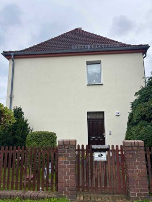 Helle 2-Raum-Wohnung in ruhiger Lage