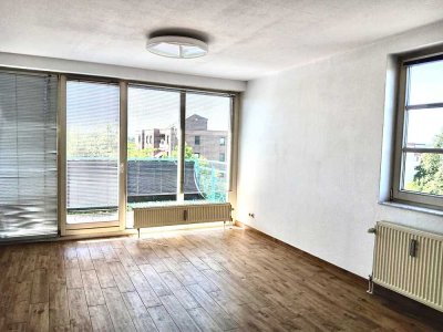 Helles Dachgeschoss Apartment mit sonnigem Südbalkon und schönem Weitblick