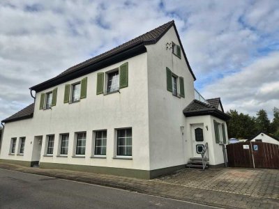 Multifunktionshaus für eine große Familie oder als Zweifamilienhaus…
