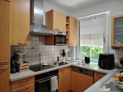 Koffer packen und einziehen! - sonnige 3 Zimmer-Wohnung mit 5m² Balkon und KFZ-Stellplatz wartet auf Sie!