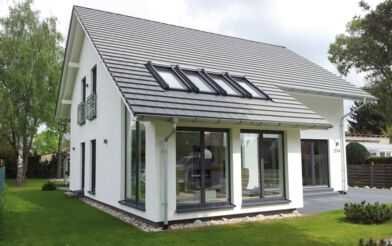 ** Großzügiges Einfamilienhaus zum kleinen Preis**