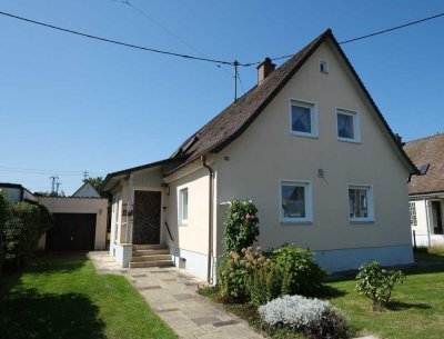Charmantes Einfamilienhaus mit großem Garten in zentraler, ruhiger Lage von Donauwörth