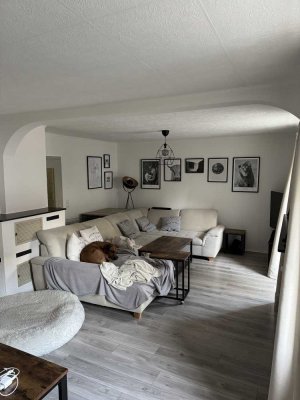 Möbliertes 3-Zimmer-Reihenendhaus mit EBK in Kaiserslautern Erfenbach