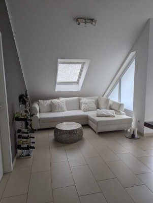 Moderne 3-Zimmer Maisonette-Wohnung mit Tiefgarage in Hofheim am Taunus