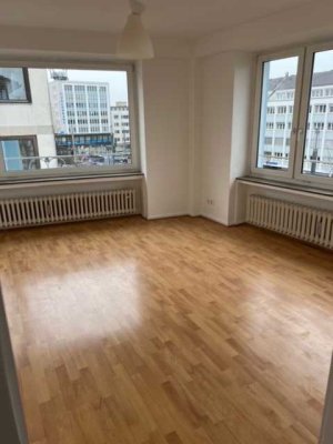 Helle 4-Zimmer-Wohnung zur Miete in Bonn