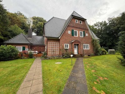 Großzügige helle Wohnung mit Balkon