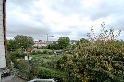Wunderschöne 2 Zi. DG-Wohnung in Renningen