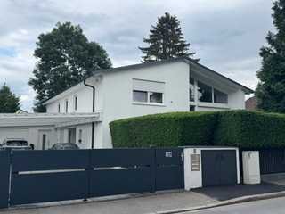 Wir suchen eine/n Pendler/innen für eine schöne Unterkunft in einem hellen Einfamilienhaus