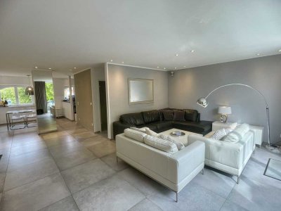 Großzügige Maisonettewohnung mit sonniger Dachterrasse und Tiefgaragenstellplatz