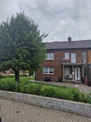 4-Zimmer Endreihenhaus mit Garage in Jüchen
