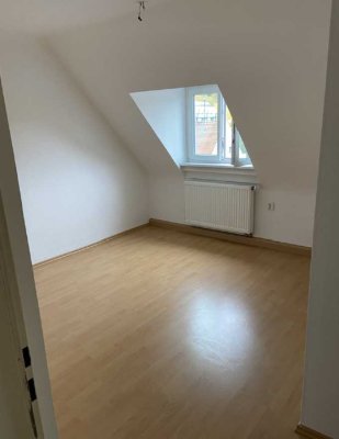 Helle 3 - Zimmer - Wohnung in Versbach zu vermieten