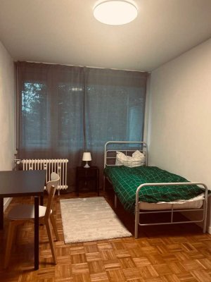 vollmöbliertes 1 WG-Zimmer in 3er WG in Eschborn