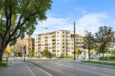 PROVISIONSFREI - Penthouse am Theodor-Heuss-Platz, 4ZKB, Loggia, modernem Bad, weitläufiger Aussicht