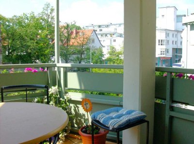 Stilvolle 3 Zimmer-Wohnung mit Balkon und EBK in der Kemptener Innenstadt.