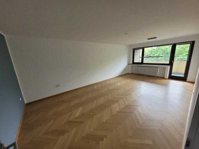 Großzügige 3-Zimmer-Wohnung mit zwei Balkonen und Garagen in Kaarst-Büttgen - provisionsfrei