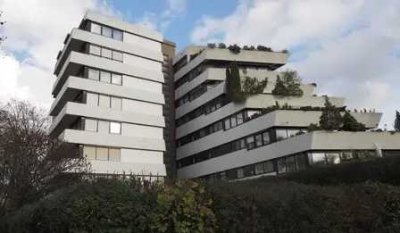 Freundliche, gut geschnittene  2-Raum-Wohnung mit Balkon und Einbauküche in Pfuhl