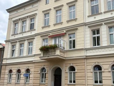 Außergewöhnliche, sanierte 4-Raum-Altbauwohnung am Stadpark