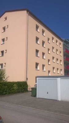 Helle  3-Zimmer-Wohnung mit Balkon und Einbauküche in Grafing bei München