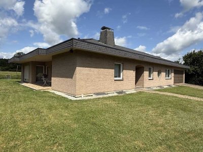 Großzügiger Bungalow mit tollem Grundstück in Roetgen-Rott