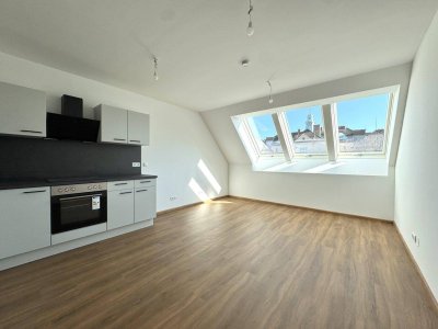 Dachgeschossausbau mit Terrasse &amp; Klimaanlage - Erstbezug - UNBEFRISTETE Mietdauer