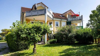 Stilvoll wohnen: Sanierte 3-Zimmer-Wohnung mit Balkon und Garage