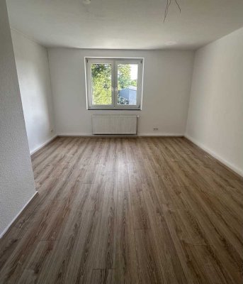 Gepflegte drei Zimmer Wohnung in Bahnhofsnähe zu vermieten!
