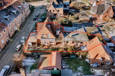 ++ Charmantes Zweifamilienhaus mit Potenzial in ruhiger und zentraler Lage ++