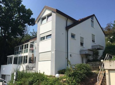 4-Zimmer-Wohnung mit Terrasse und Wintergarten
