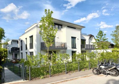 Neuwertige 3-Zimmer-Gartenwohnung mit Einbauküche, Terrasse, Garten und Hobbyraum