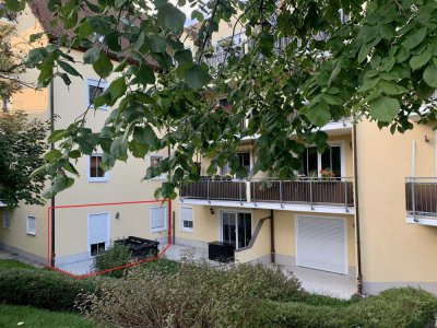Gemütliche 2-Raum-Wohnung mit Terrasse & Einbauküche bei Bedarf
