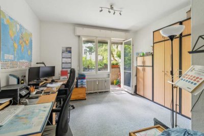 freundliche 3-Raum Wohnung mit 2 Balkonen im Güntzelkiez sucht neue Besitzer