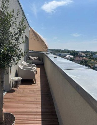 Nachmieter/in für 2-Raum Penthouse Wohnung gesucht