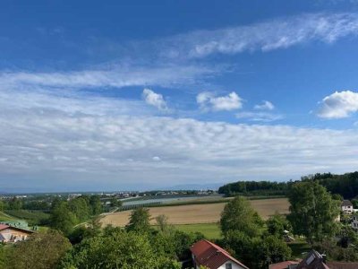 Helle 2-Zimmer-Wohnung mit Balkon in Friedrichshafen