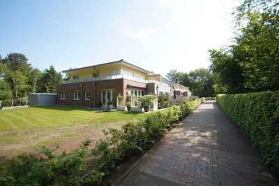 Geestland-Langen// Moderne 2ZKB-EG-Wohnung mit Terrasse und EBK
