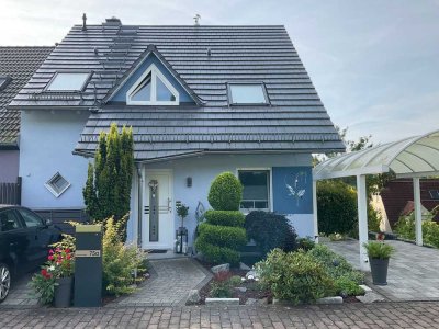 Moderne Doppelhaushälfte in TOP Lage mit Ausblick