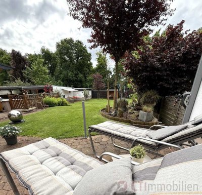 Freistehendes Eigenheim mit Traumgarten