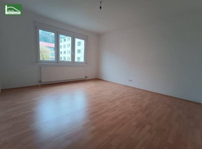Ruhige, unbefristete 3-Zimmer-Wohnung nahe der Altstadt!