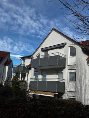 Top gepflegte 3 Zimmer Wohnung im 1.OG mit EBK, Balkon, Garage sowie sep.Außenstellplatz in Ehningen