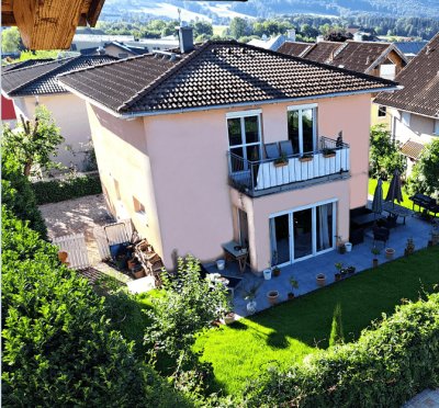"TOP Lage, Gelegenheit, renoviertes schickes Einfamilienhaus"