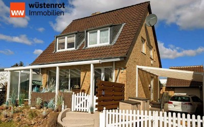 3 Zimmer hat dieses hübsche Häuschen mit Nordseeflair zu bieten. Es ist saniert und modernisiert!